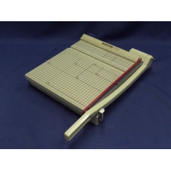 Boston 2652 Heavy Duty Paper Trimmer Cutter 12 in.